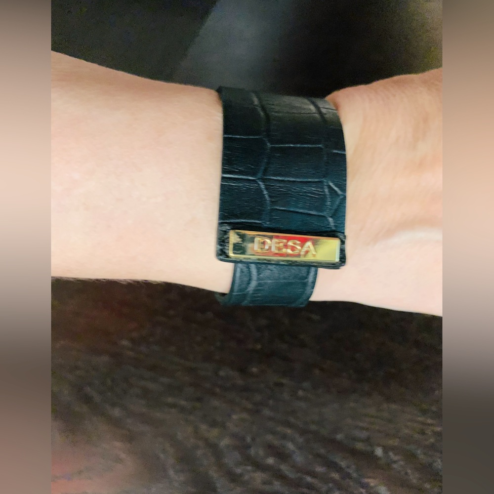 Soft shiny Black Real Leather cuff Croco Print Cufflet Bracelet gold metal clasp